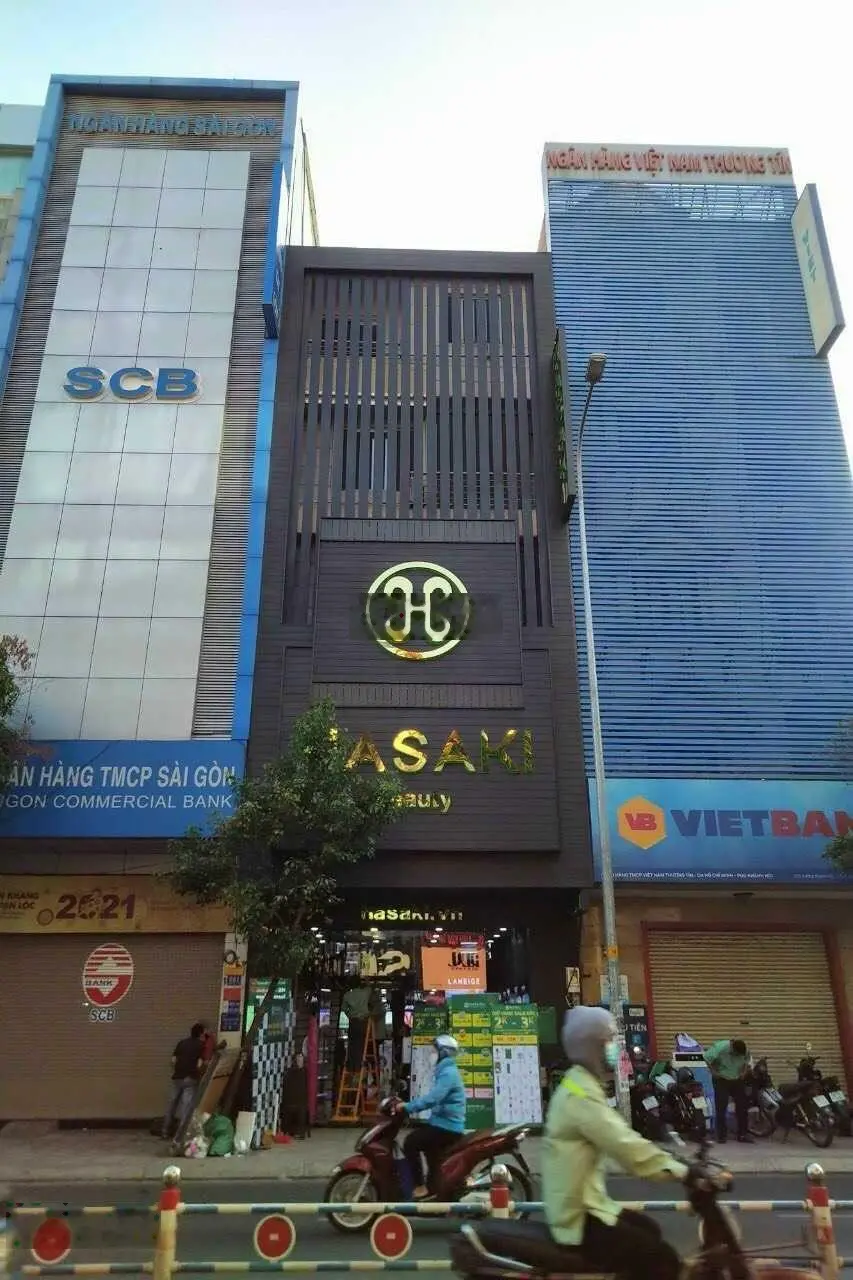 Bán gấp nhà 5 lầu mặt tiền 223 Khánh Hội, Q4. DT: 6x15m 6 lầu. HĐT 1,2 tỷ/tháng. Giá 33 tỷ