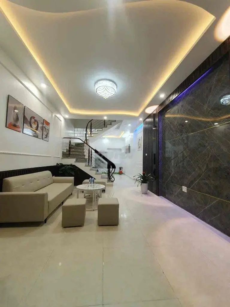 Cần bán gấp nhà đang cho thuê