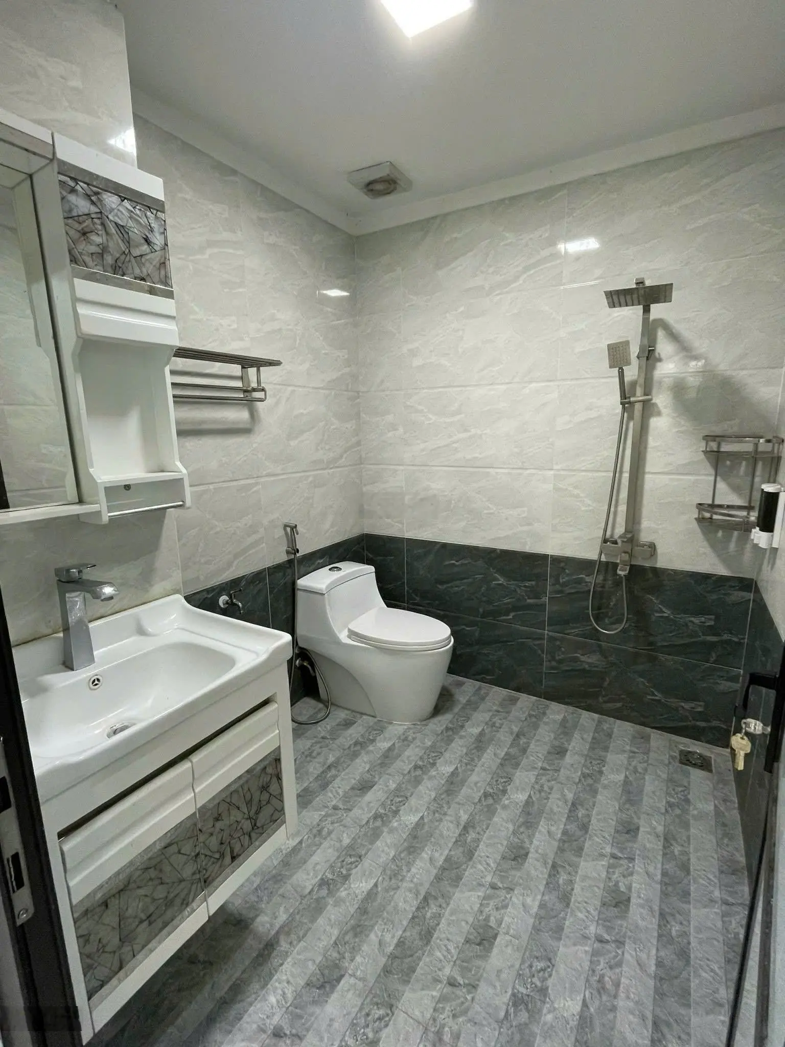 Bán biệt thự 75m2 tại Sol Lake Villa, Yên Nghĩa, Hà Đông, 16 tỷ VND, view đẹp, nhiều tiện ích