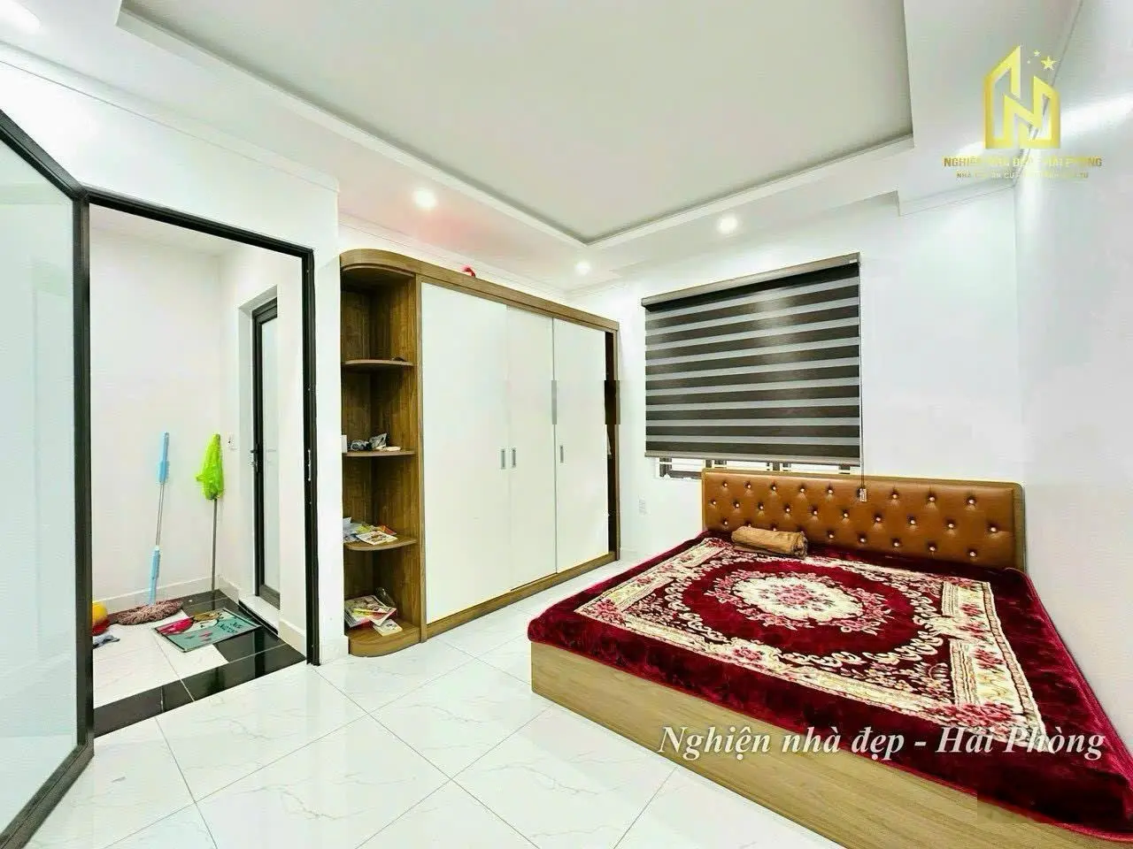 Chính chủ bán Nhà đẹp tại phố Đông Khê thông Lê Hồng Phong, ô tô đỗ cách nhà chỉ 10m.