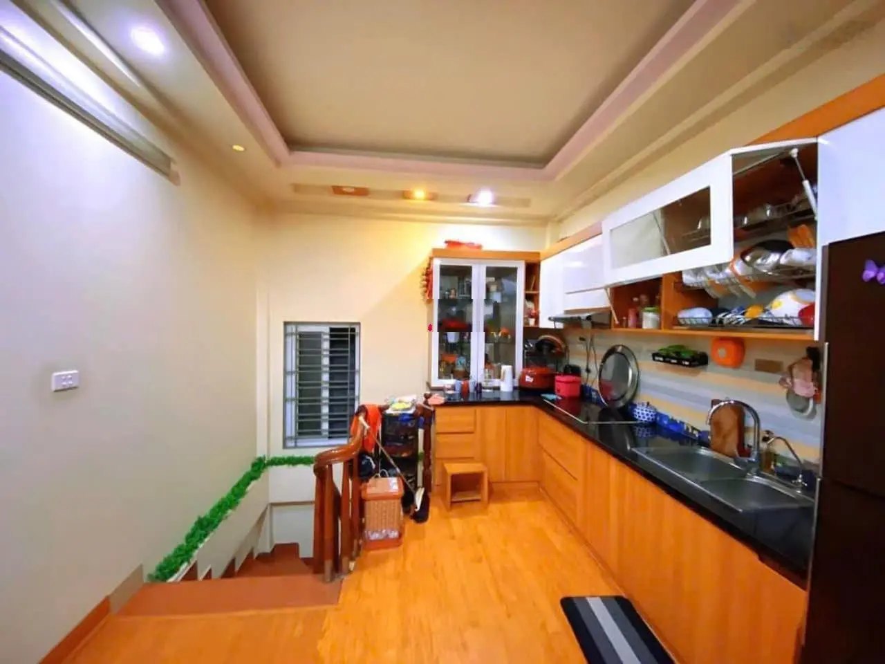 Bán nhà đẹp mặt phố Mai Dịch, ô tô tránh, kinh doanh đỉnh, 60m2, 20 tỷ