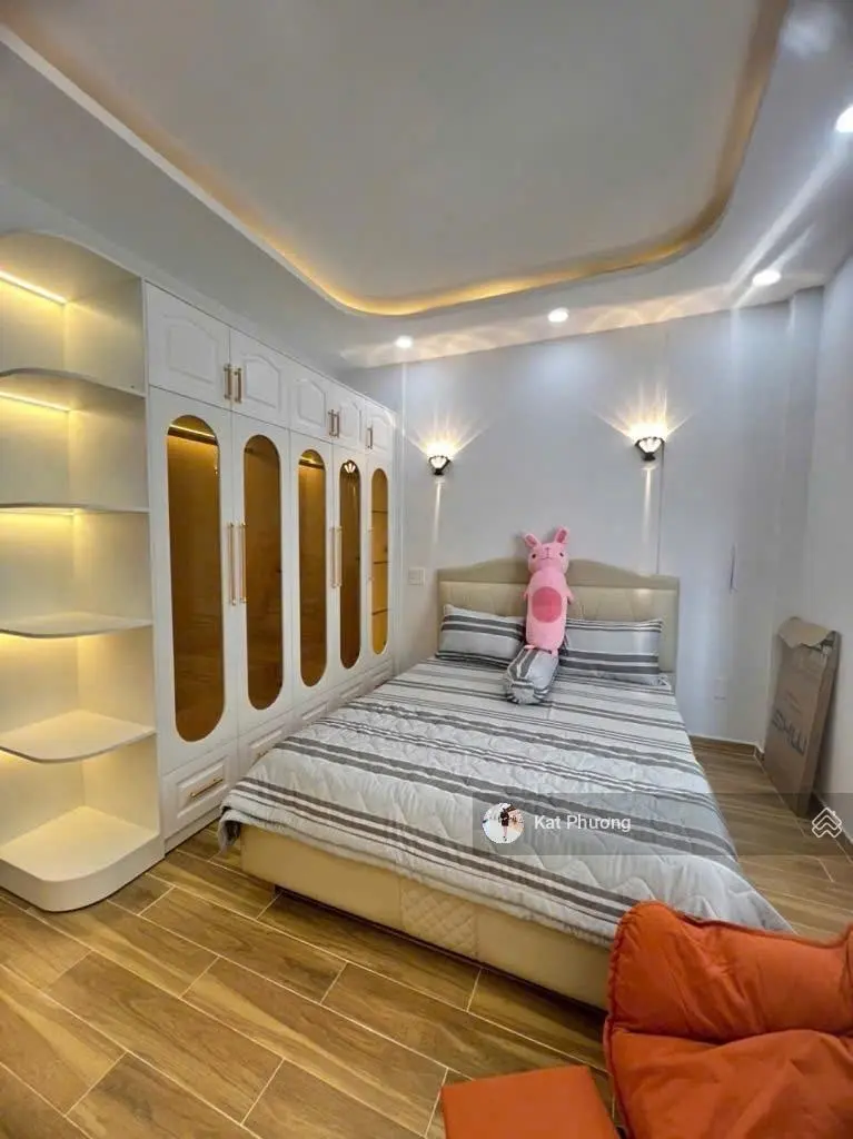 Nhà mặt tiền kinh doanh khu vip phường 5 quận 8-5 tầng-xe hơi ngủ nhà-gần TTTM Central Premium