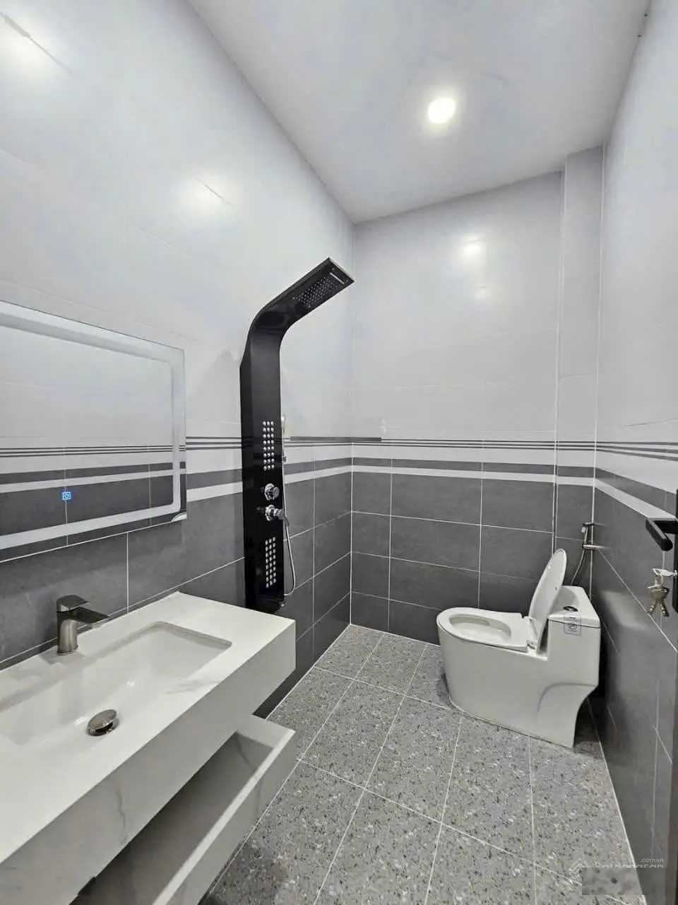 Bán gấp nhà riêng 4PN, 3WC tại Thuận Giao, 2,7 tỷ, 65m2