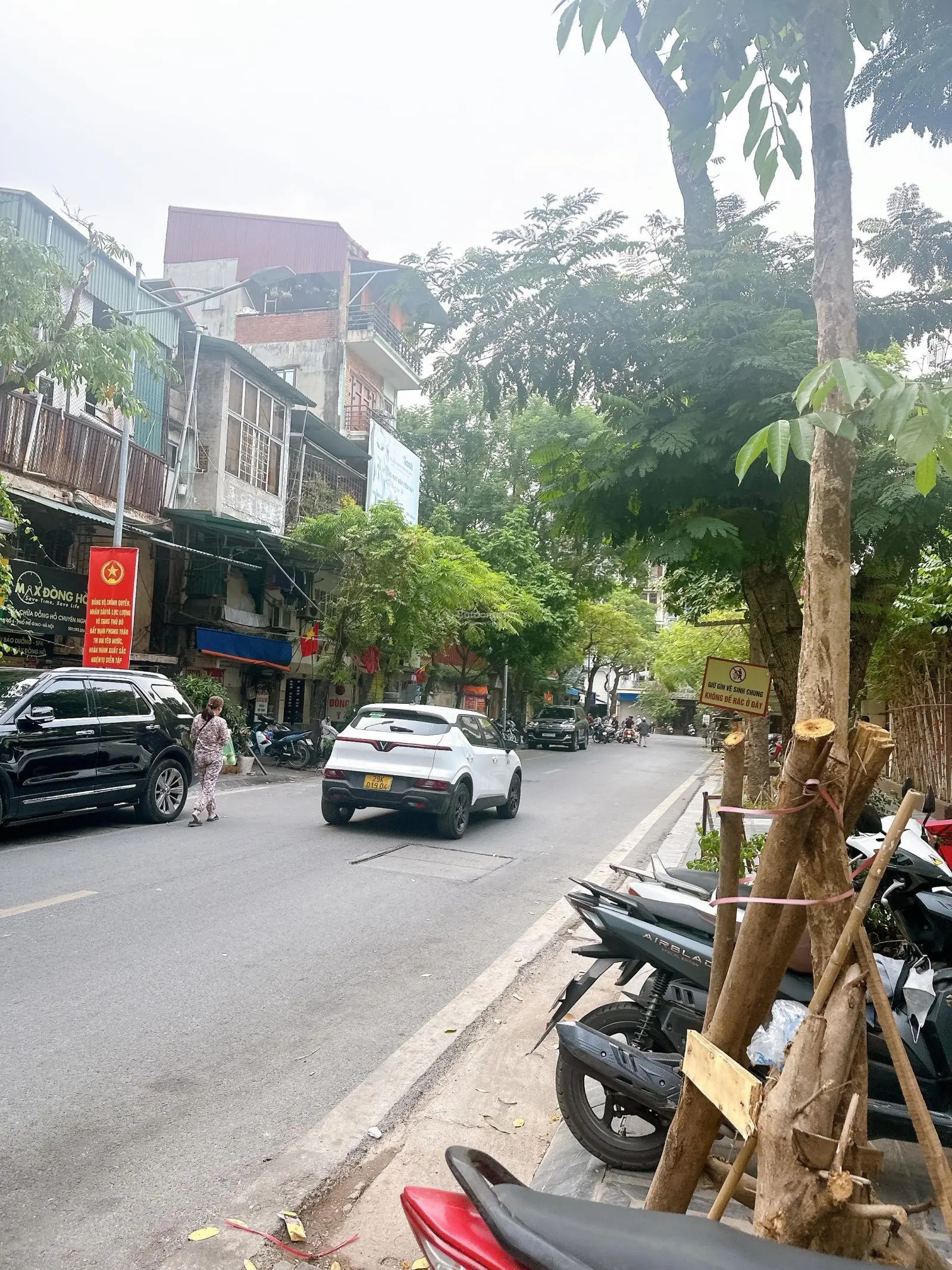 Bán nhà mặt phố Mai Hắc Đế, Phố Huế, Hai Bà Trưng 165m2, vị trí quá đẹp để kinh doanh, giá bán gấp!