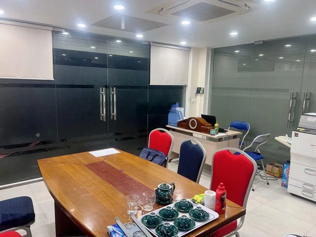 Bán tòa nhà văn phòng Mỗ Lao lô góc hiện đại 7T thang máy kd sầm uất vị trí đắc địa địa, MT 5.2m