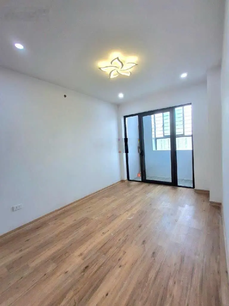 Nhà Biên Giang 4,5 tầng*32m2, đường ô tô, ngay hồ An Thắng, 500m ra QL6, 10p lên bx Yên Nghĩa