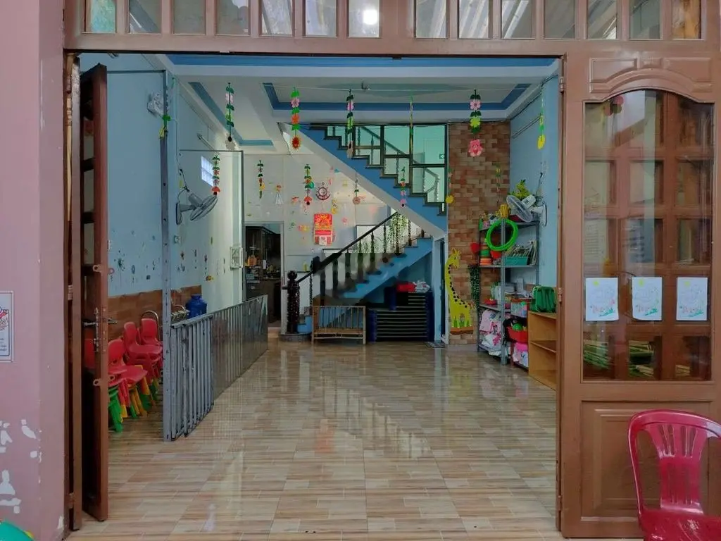 Nhà Vĩnh Phú Đường Nhựa 1 Trệt 1 Lầu Sân ô tô