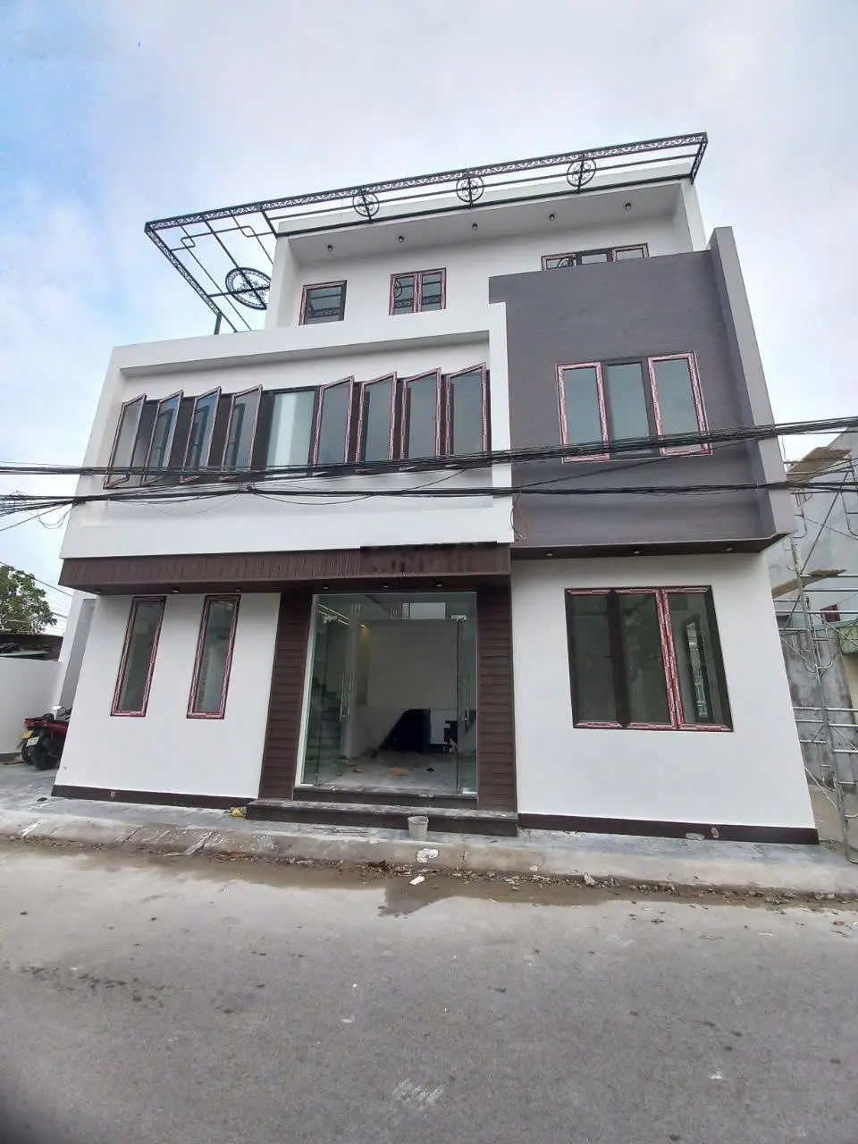 Siêu phẩm tại thị trấn An Dương. 79m2x3 tầng, mặt trục chính, rộng 7m kinh doanh buôn bán sầm uất