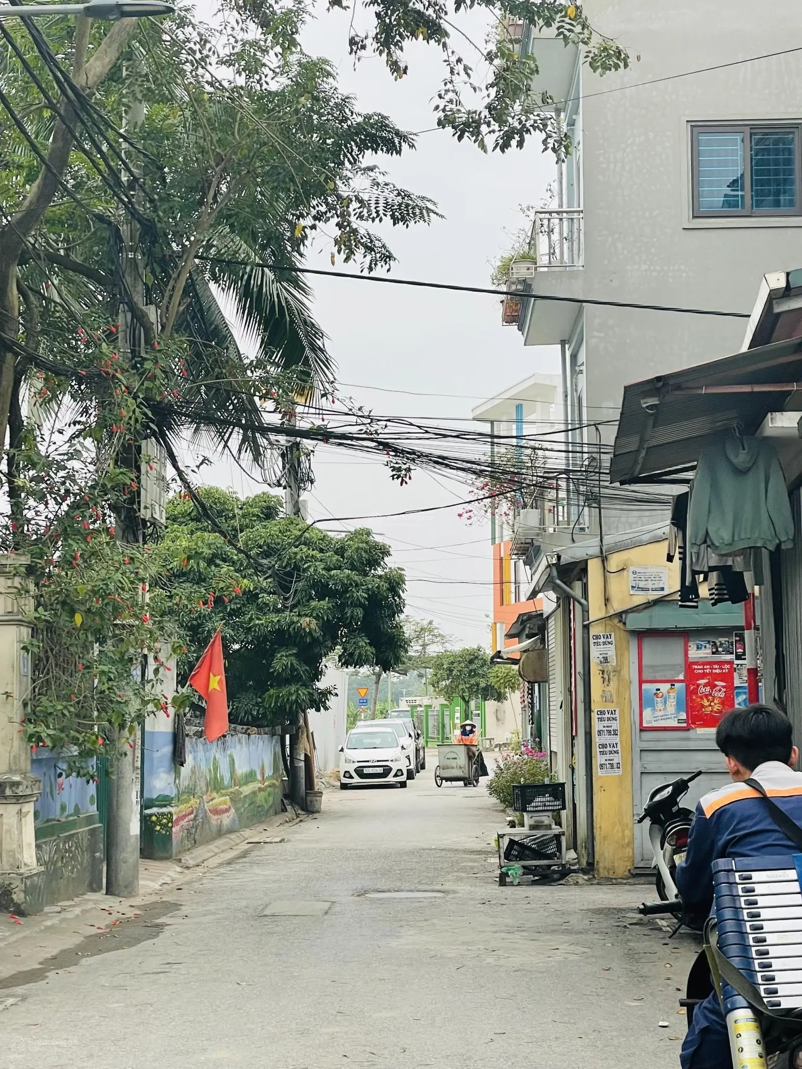 Em bán mảnh đất 105m2, mặt tiền 7m, cạnh TTTM Phúc Lợi, giá 136 triệu/m2