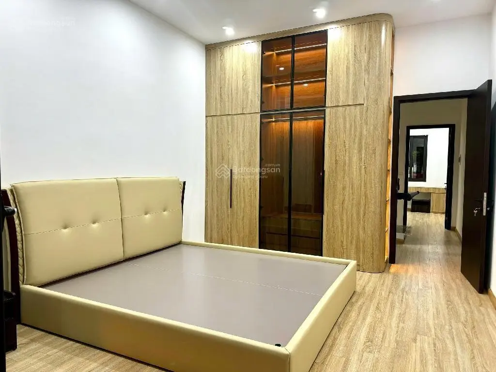 Bán nhà mới koong lô góc Long Biên full nội thất xịn - 200m trường QT bệnh viện Tâm - ở sướng