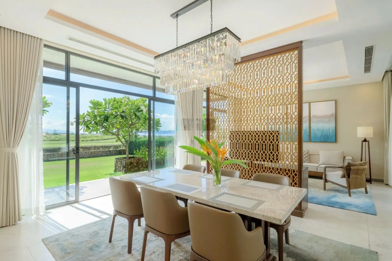 Siêu đô thị Caraworld Cam Ranh | Ưu đãi lớn trong tháng | Giá 75tr/1m2 Bam gồm cả nội thất