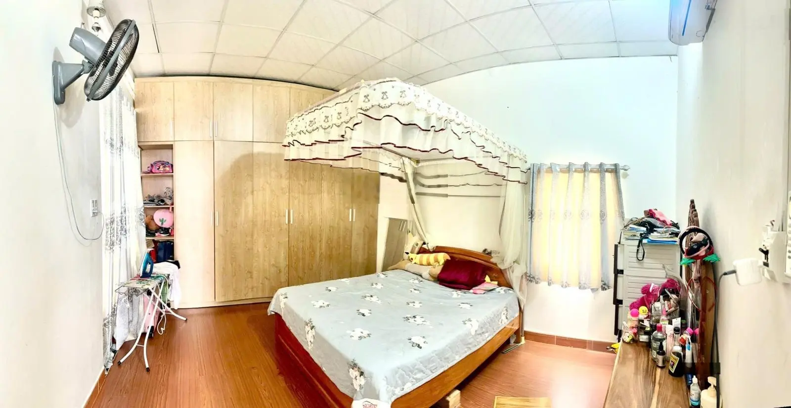 Biển Hòn chồng- bán nhà kiểu biệt thự sân vườn đi bộ ra tắm biển tại phường Vĩnh Hải tp Nha Trang