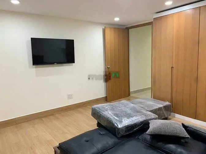 P. Linh Trung, gần sát PVĐ, HXH, nhà 97 m2 2 tầng bán gấp chỉ 5.1 t.ỷ.