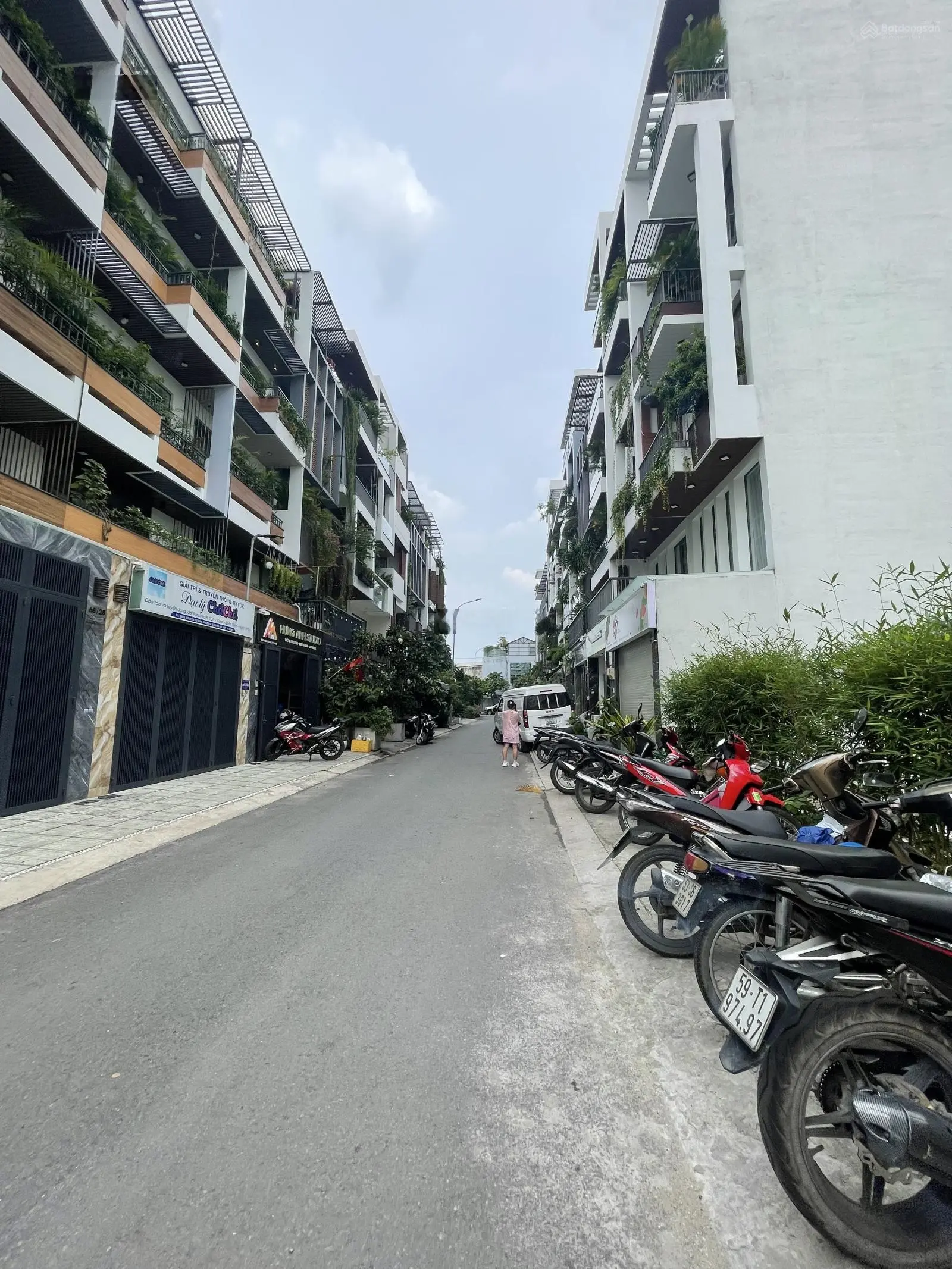 Nhà mới xây 2024 hẻm ô tô phan huy ích gò vấp btct 5 tầng thang máy