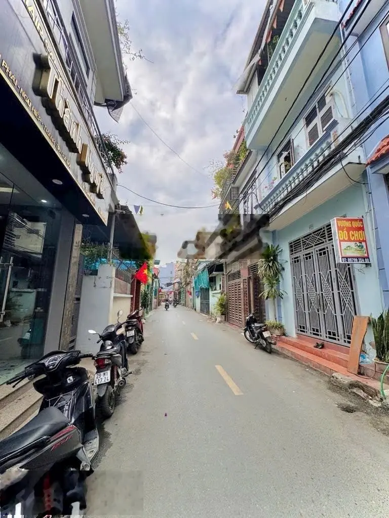 Mặt phố lưu phái, ngũ hiệp, thanh trì, 6 tầng lô góc, thang máy xịn, 9 ngủ khép kín, kinh doanh