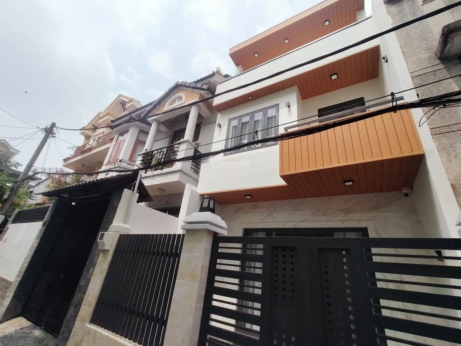Nhà mới lung linh, 3PN, 4WC, 76m2 tại Đặng Văn Ngữ, Phú Nhuận, 12 tỷ VND