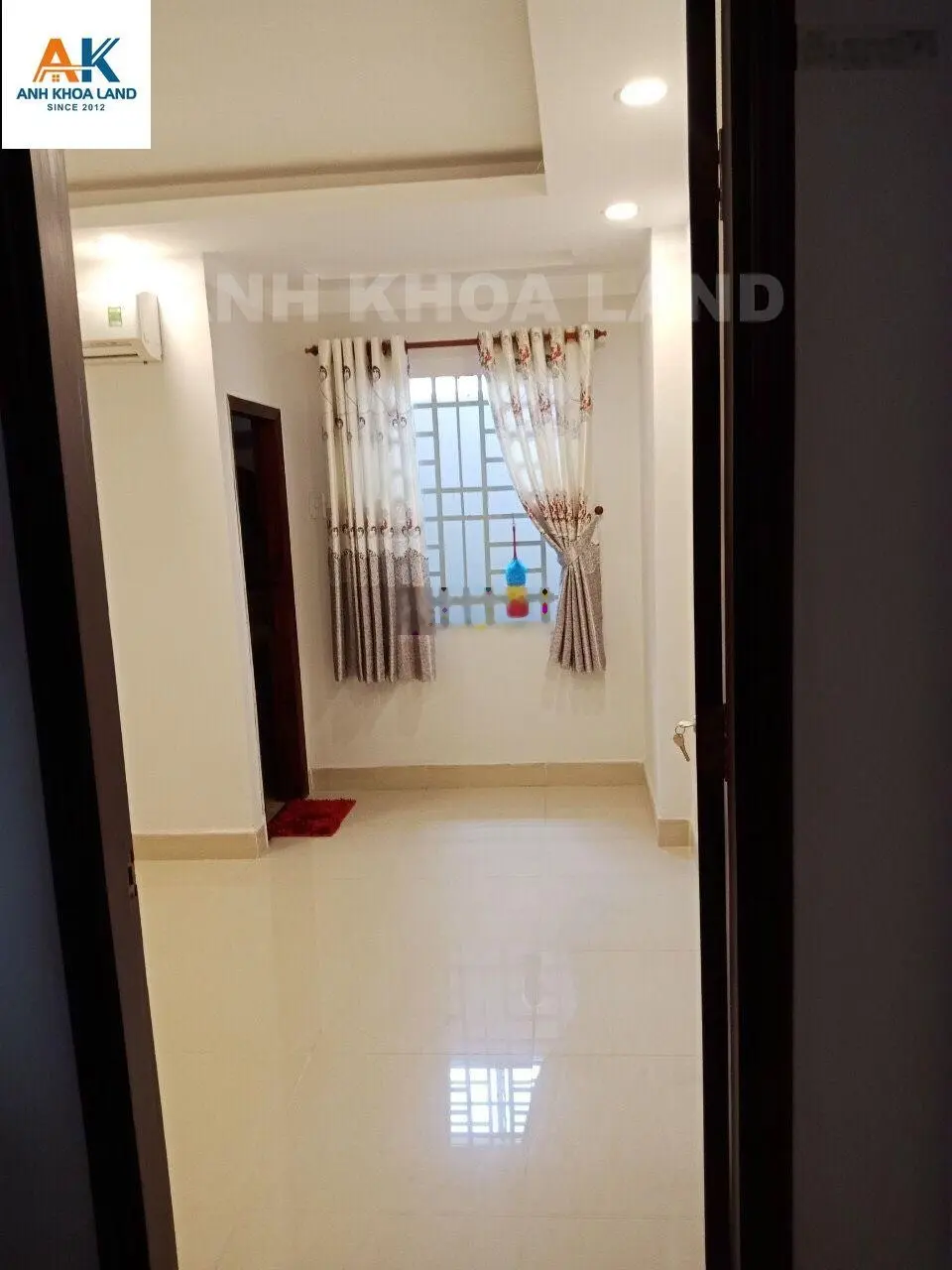 Nhà đẹp 3 tầng hẻm xe hơi ngay ĐH Ngân Hàng-Hoàng Diệu 2, 54m2 ngang 4.4m giá chỉ 5,3 tỷ