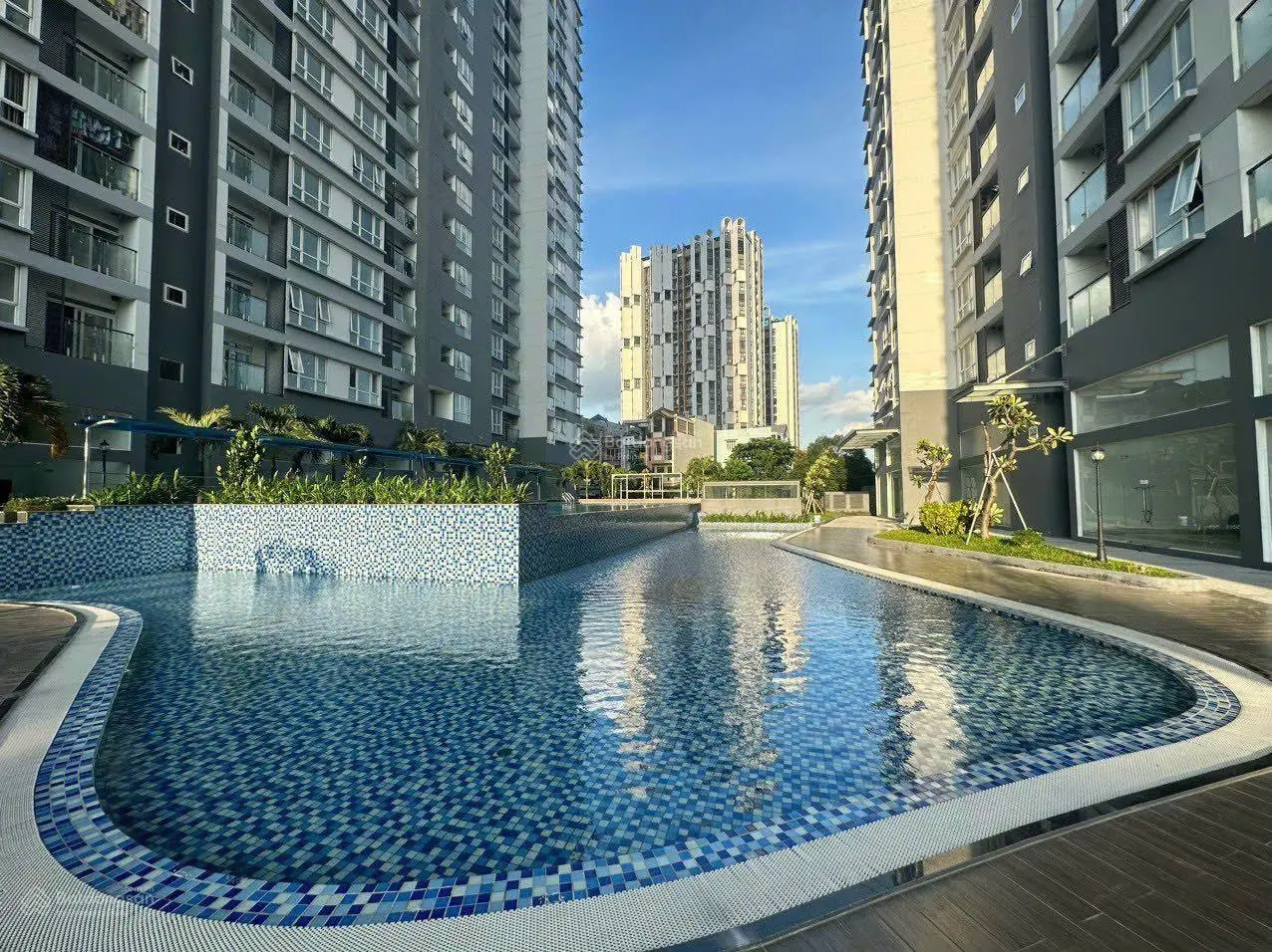 NHÀ MỚI 100%, 50M2,2PN - 2.120 TỶ ( VIEW THÀNH PHỐ, ĐẸP NHẤT DỰ ÁN LH: 0765 029 *** NHƯ)