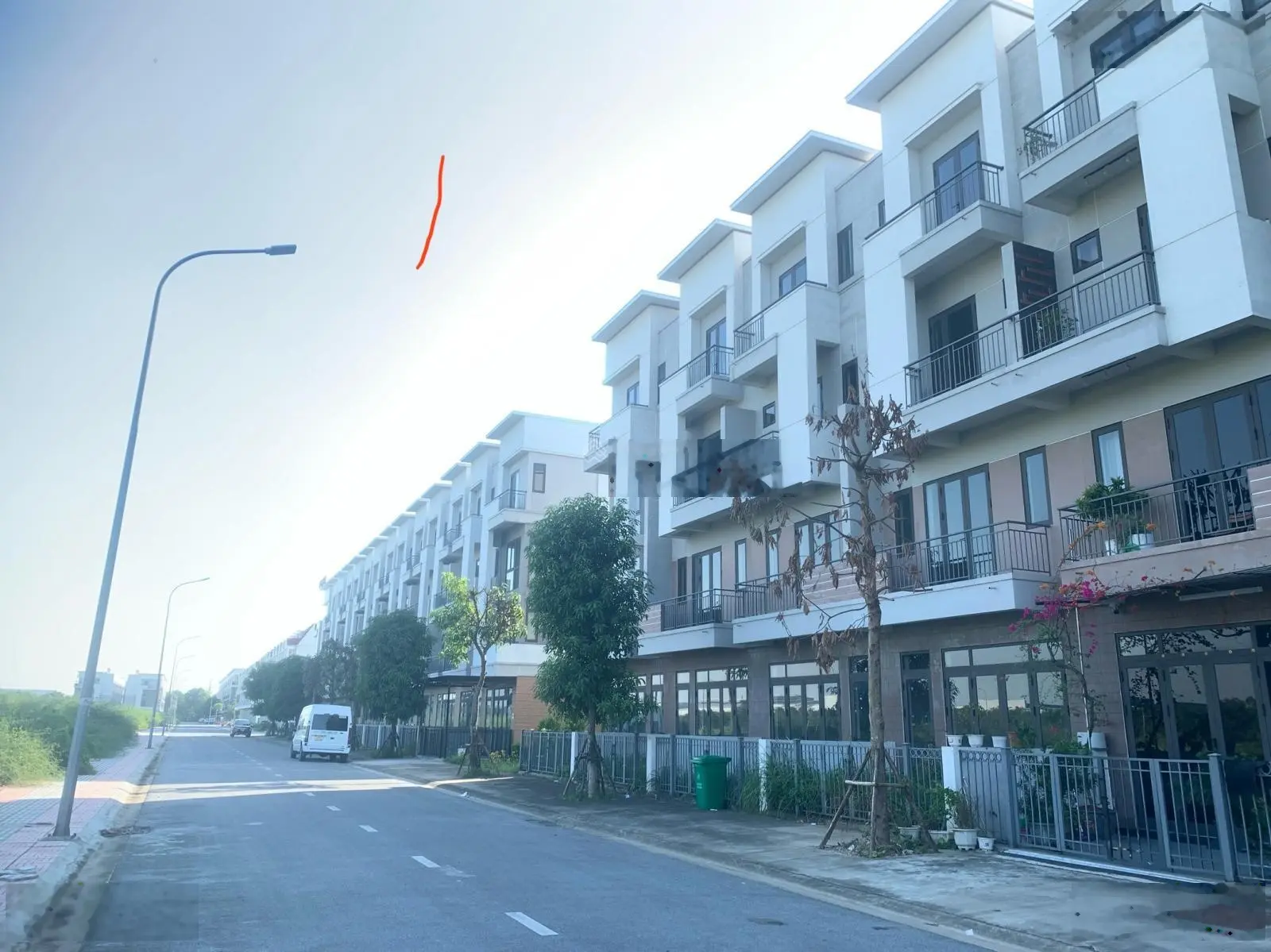 Bán Nhà 75 Mét 4 Tầng Hoàn Thiện Xong, Nhỉnh 4 Tỷ Tại Đô Thị Sầm Uất, cách cầu Vĩnh Tuy 12km