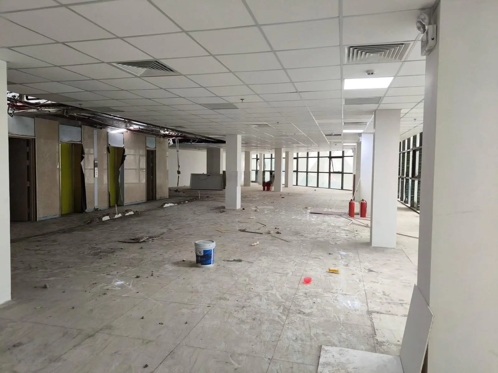 Chủ nhà gửi bán tòa văn phòng mặt phố Hồ Tùng Mậu: 340m2, 8 tầng, MT: 38m. Giá: 288tỷ