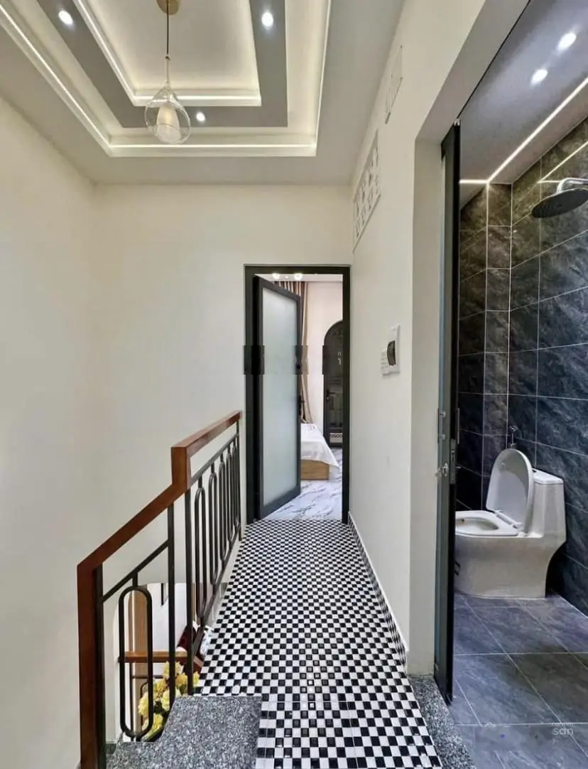 Bán nhà phố ngay sau vòng xoay An Lạc - MT Hồ Ngọc Lãm Bình Tân - DT 70m2 - SHR
