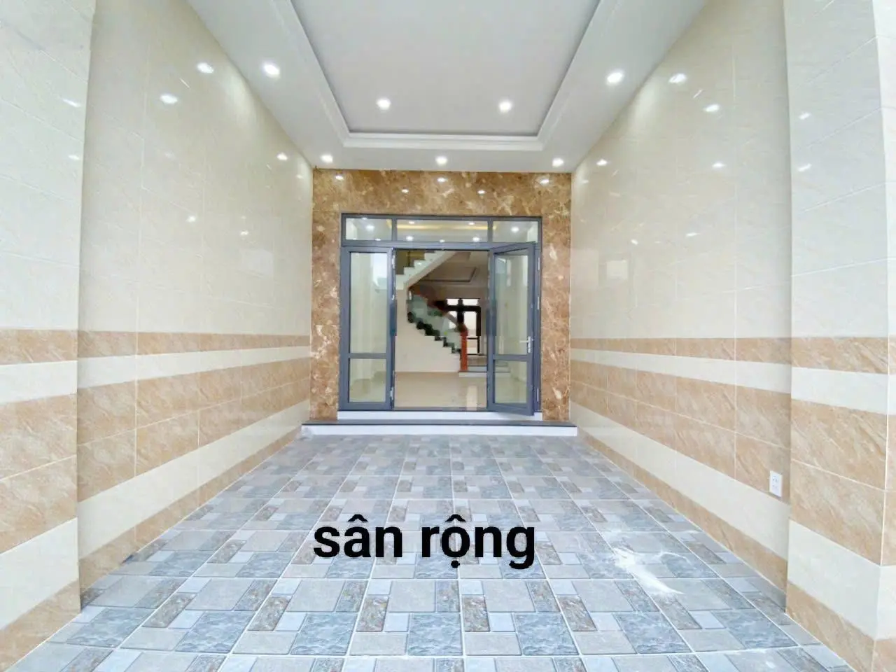Nhà đẹp - rẻ HXH Quốc Lộ 13 - Thủ Đức - DT 4x21m + 4 tầng - sổ hồng riêng - hoàn công đầy đủ