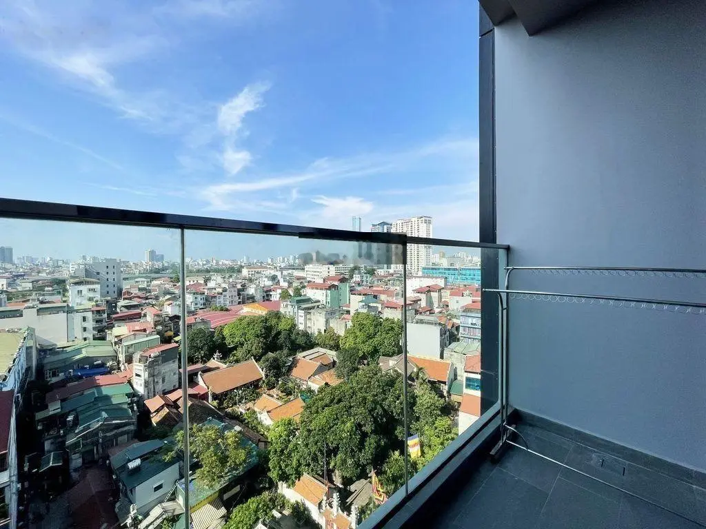 Giảm 1 tỷ, bán giá hợp lý Lancaster đường Láng. Căn hộ 62m2, căn tầng cao view Hồ Tây 2PN, 1WC.