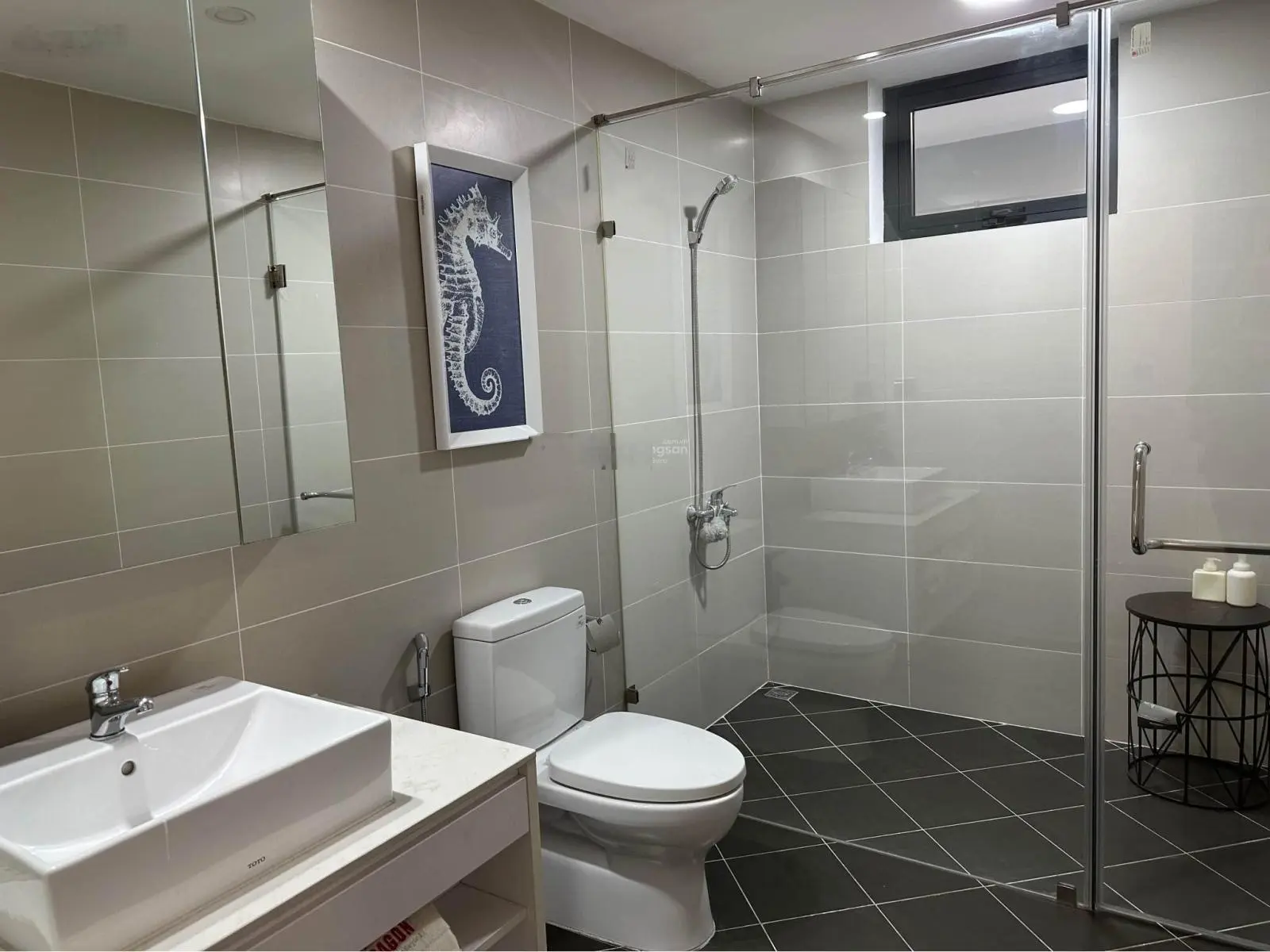 Căn hộ cao cấp, trung tâm Cầu Giấy, diện tích 140,5m2 - từ 52 triệu/m2, nhận nhà ở ngay