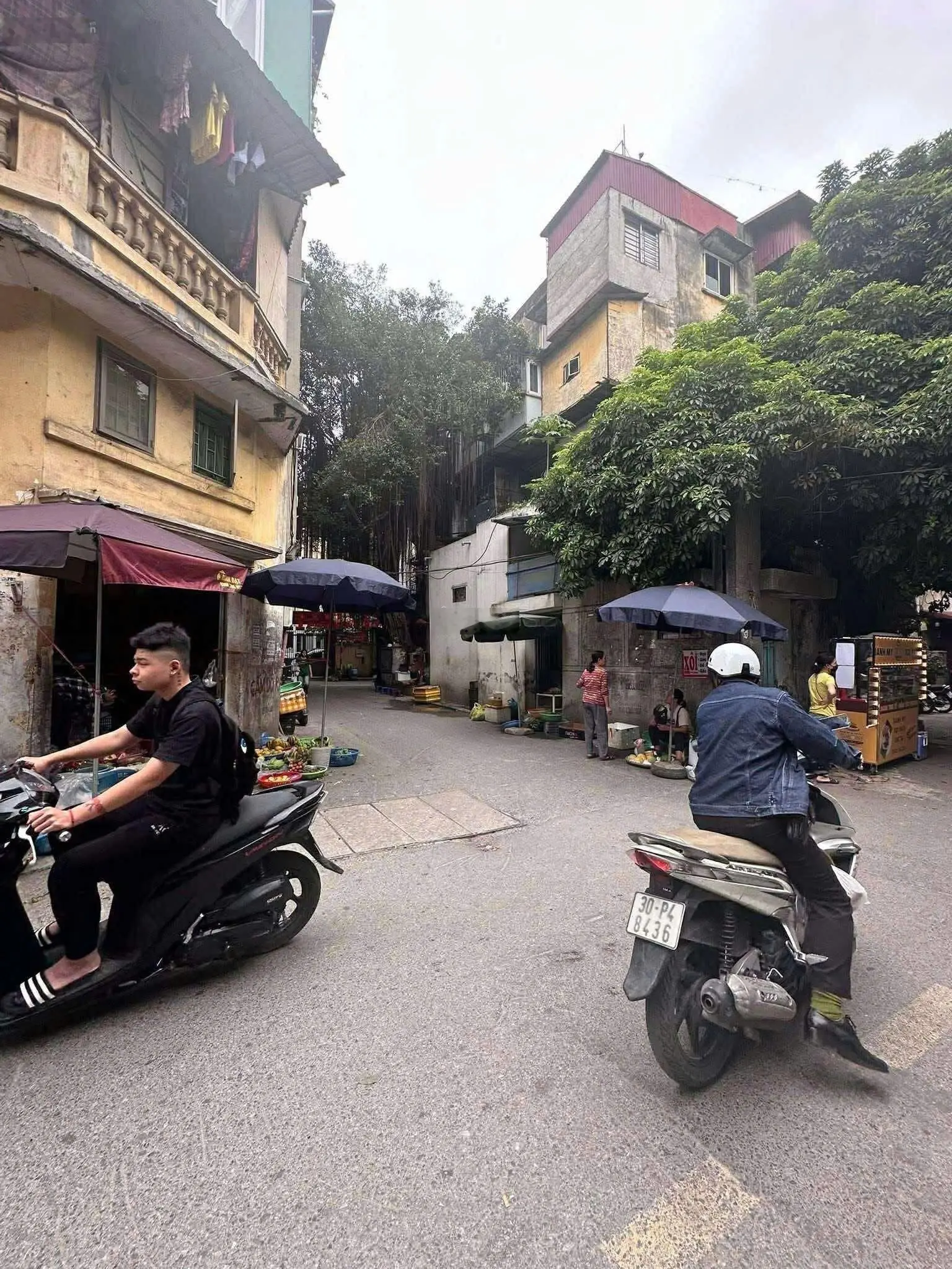 Chính chủ tôi cần bán nhà An Trạch Đống Đa Hà Nội dt 63 m giá bán nhanh 200tr/m cách ôtô dùng 15m