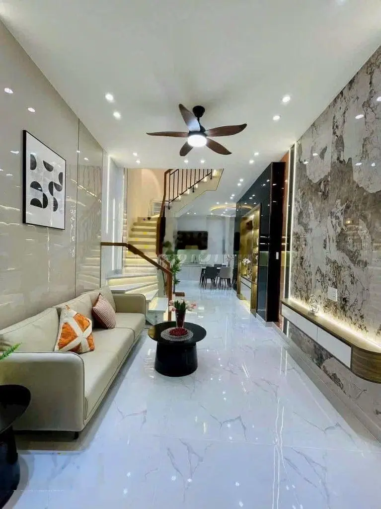 Cô Hoa gởi bán gấp căn Yên Thế, Tân Bình/ 50m2 / Giá chỉ 3 TỶ 100/ SHR - Đầy đủ nội thất