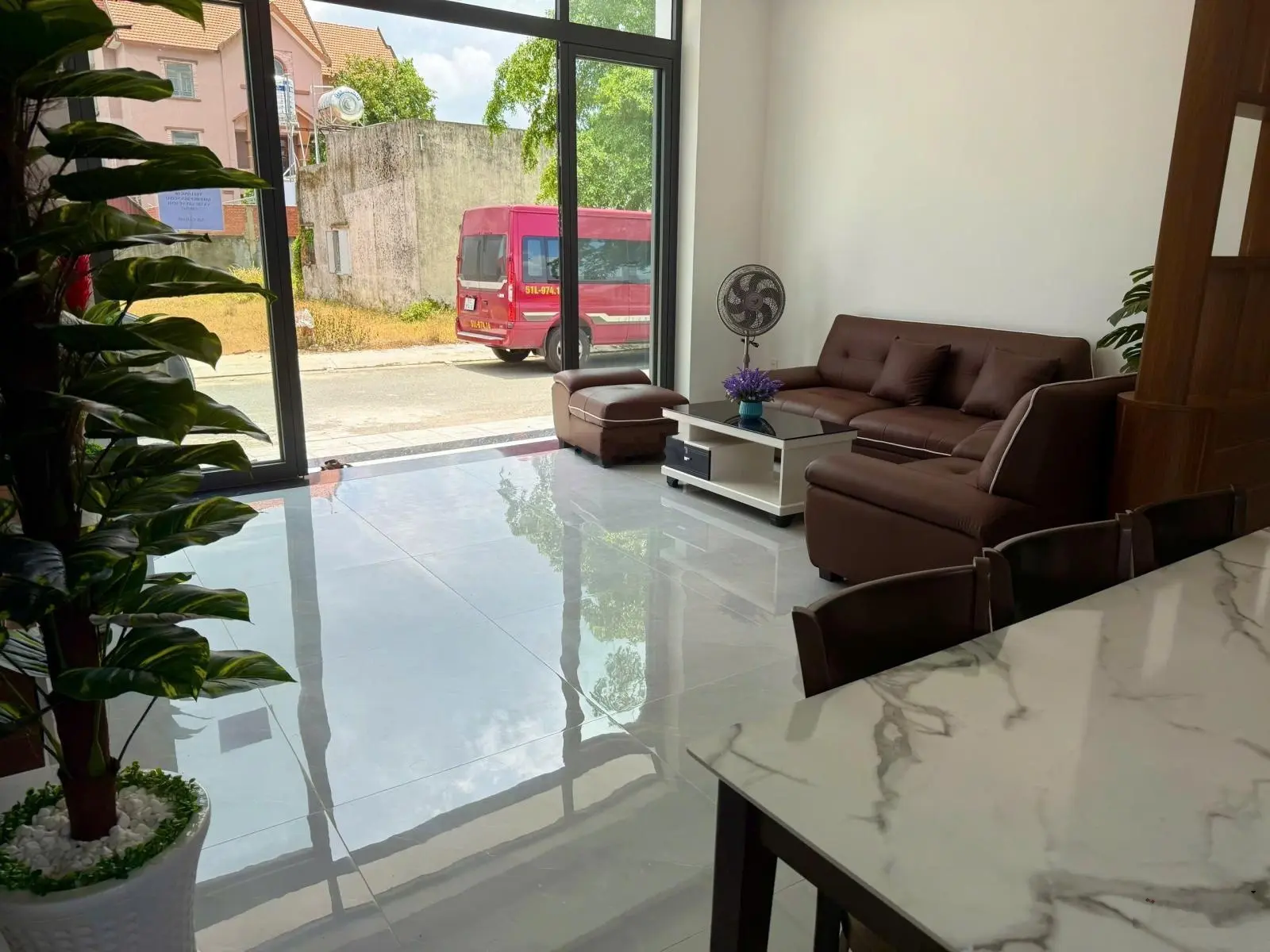 Bán nhà hoàn thiện đầy đủ nội thất 1trệt 1 lầu, hoàn công đầy đủ xã Tân Phú Trung, Củ Chi.sts 136m