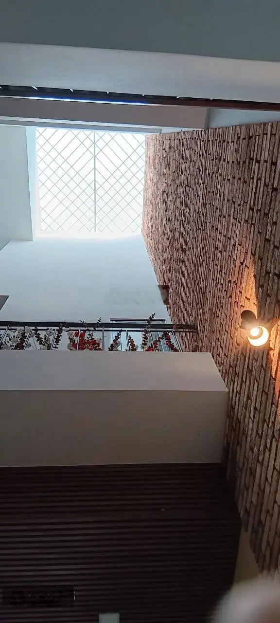 Bán gấp căn nhà 4 tầng vừa mới vừa đẹp tại Diên Khánh DT 76,6m2, có sân để xe, giá 3ty050 có TL