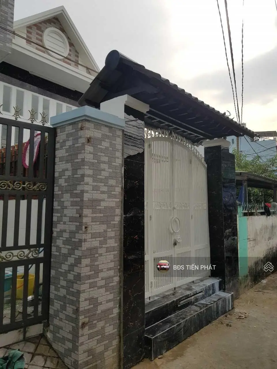 Nhà bán SHR. Đường Nguyễn Văn Cự, DT: 64m2 ( 3,1m x 22m) Có 2 phòng ngủ, giá bán 3.3 tỷ TL