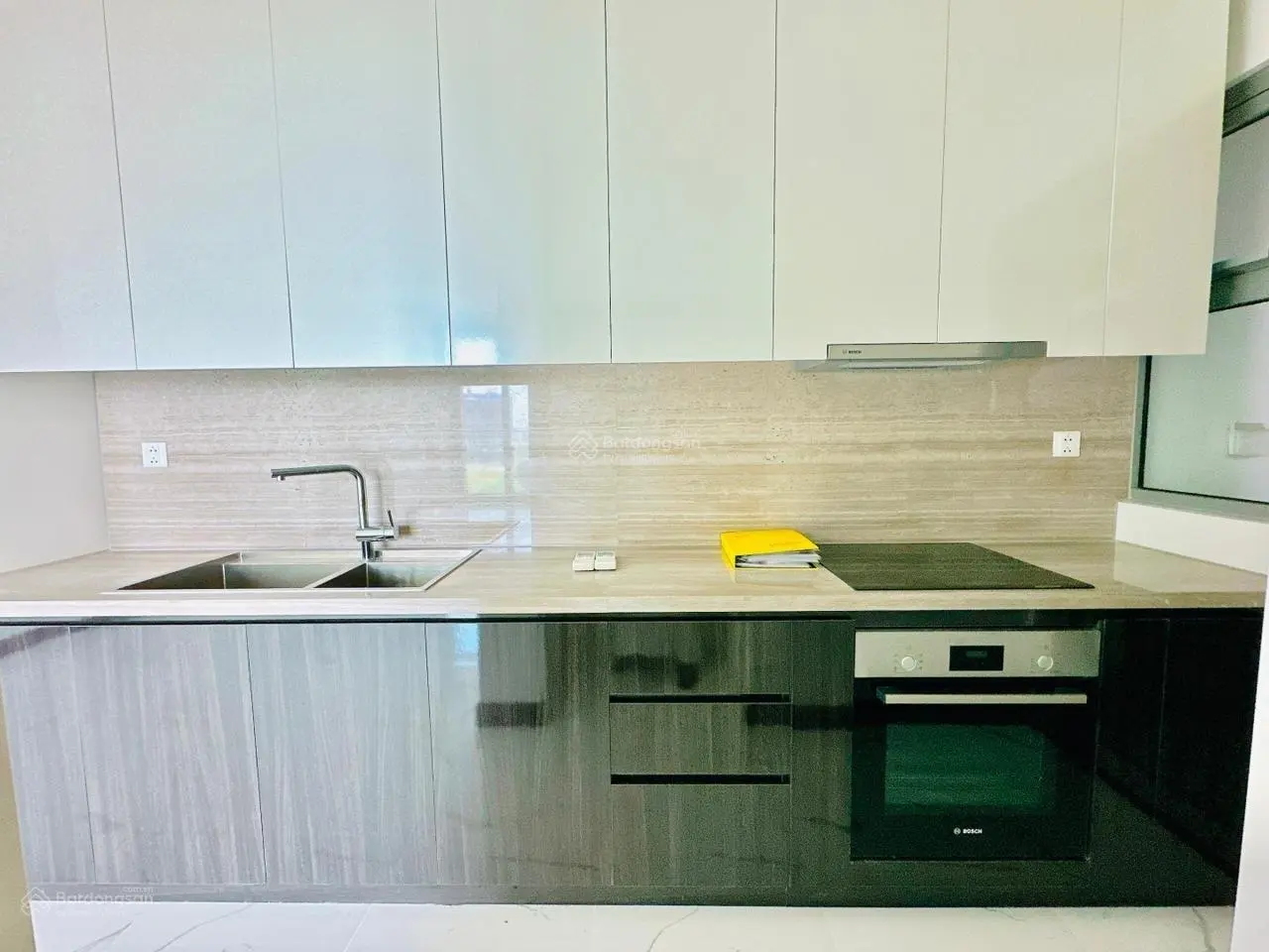 Siêu hot 1 phòng ngủ 64m2 view sông Quận 1 giá chỉ 8,5 tỷ all in, LH: 0708 899 *** Hoàng Phú