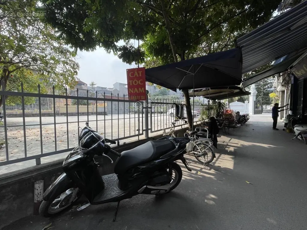 Bán nhà mặt phố phùng khoang 56m2- mặt tiền 4m- 11 tỷ 650