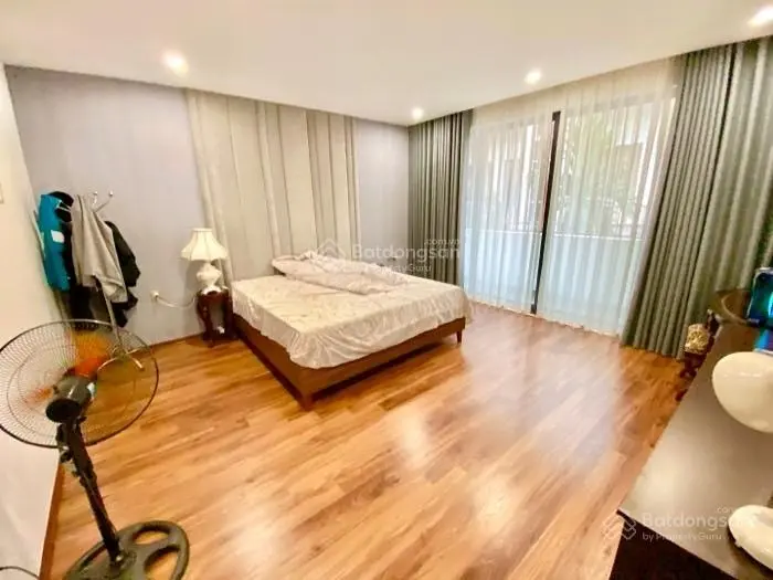 Pham Ngọc Thạch - Tam Khương - TT Đống Đa - mặt ngõ ô tô tránh- lô góc 3 mặt thoáng - kinh doanh
