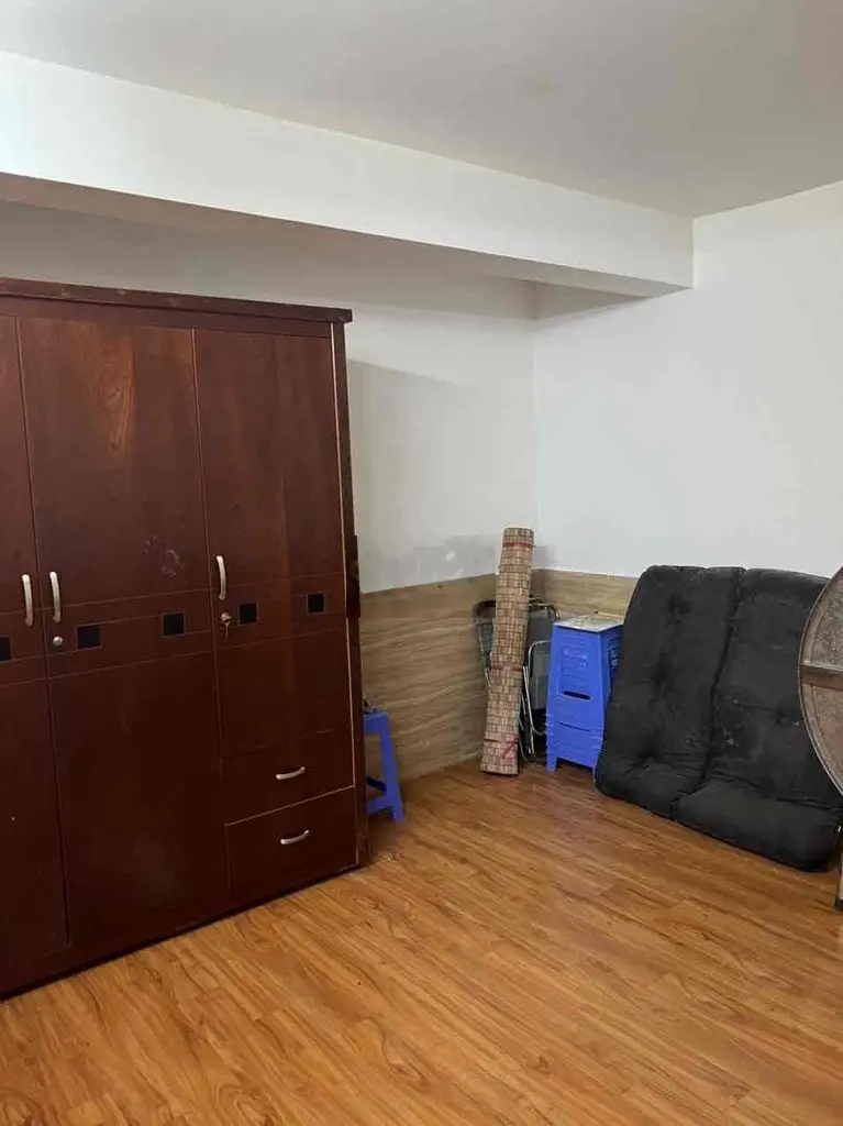 Bán gấp trệt KD CC Tây Thạnh 3ty7 có 1 trệt 1 lửng dtsd 86m
