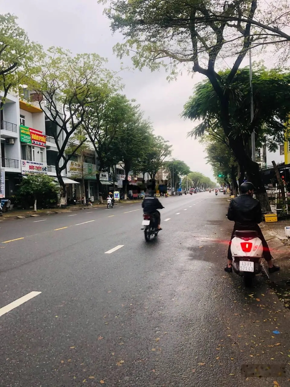 Bán nhà 3 tầng MT đường Kinh Dương Vương, vị trí gần chợ Phú lộc giá 7 tỷ. LH: 0942 992 ***