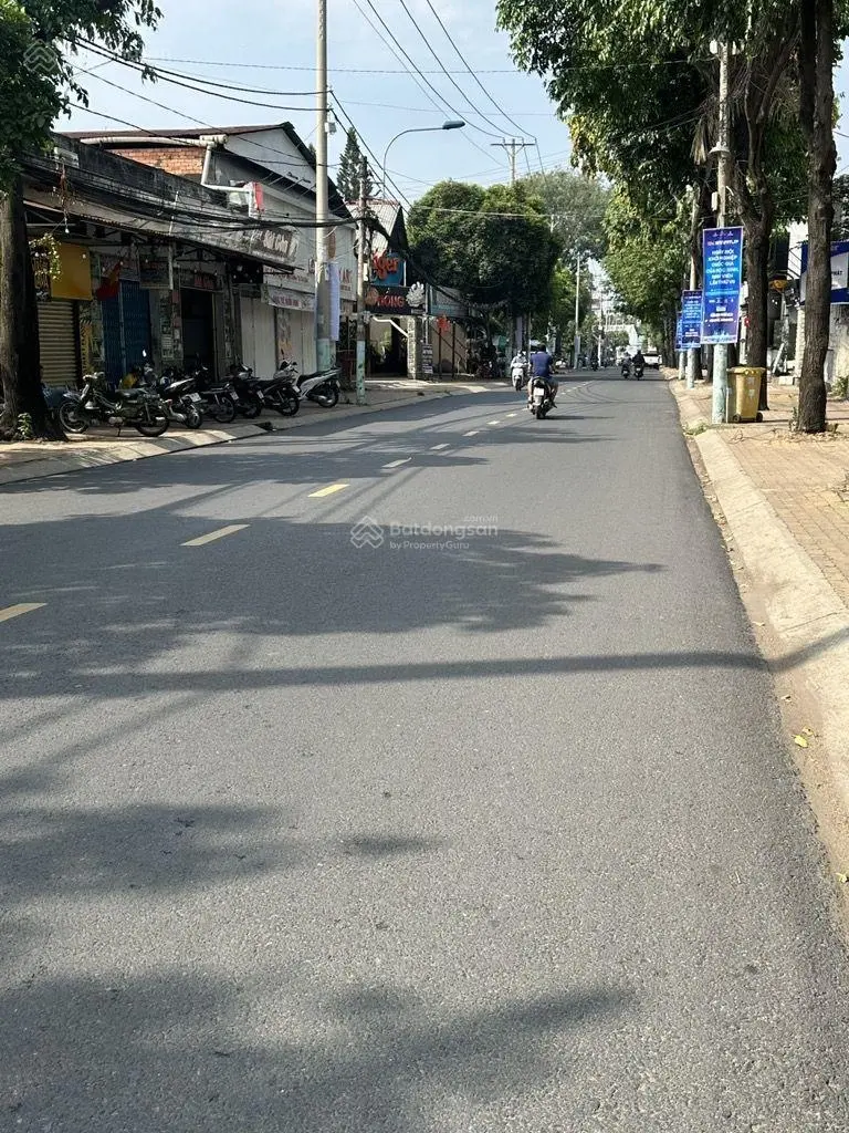 Bán nhà 4 tầng linh trung - hoàng diệu 2 - nội thất cao cấp - đường xe hơi vào nha - nhĩnh 6 tỷ