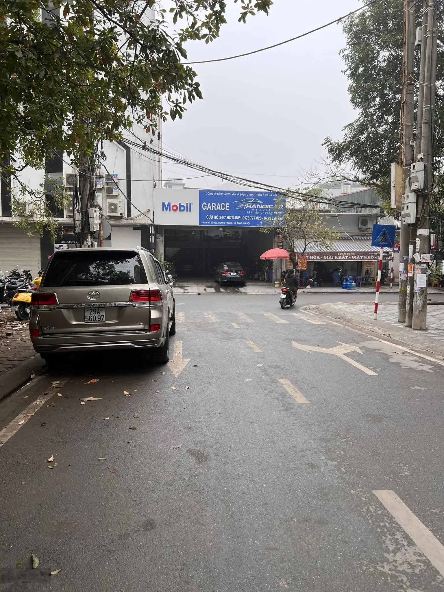 Hot, tô hoàng, đại cổ việt, 2 mặt ngõ mặt tiền rộng, vỉa hè, ô tô tránh, 210m 38,5 tỷ lh 0977059410