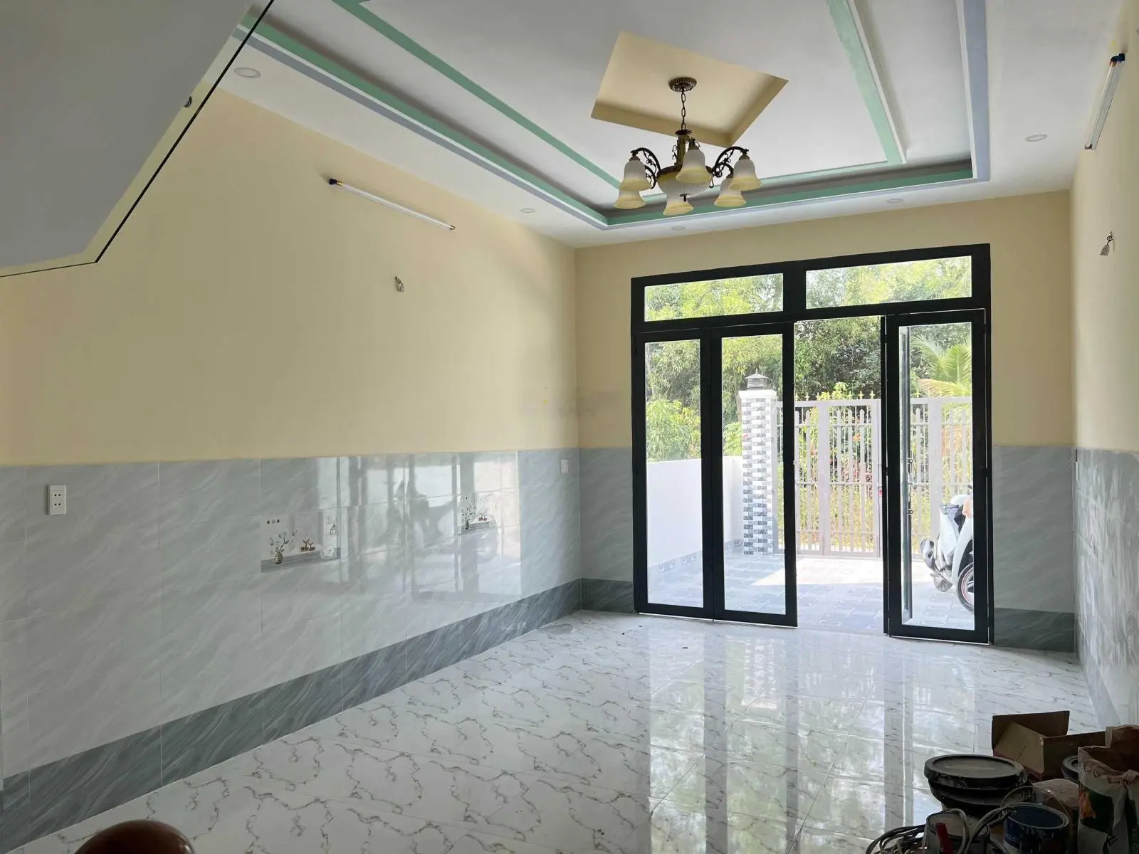 NHÀ KDC CẦU TRÀM CÁCH CHỢ BÌNH CHÁNH 15 PHÚT , SỔ HỒNG RIÊNG,THANH TOÁN 20% SỞ HỮU NGAY