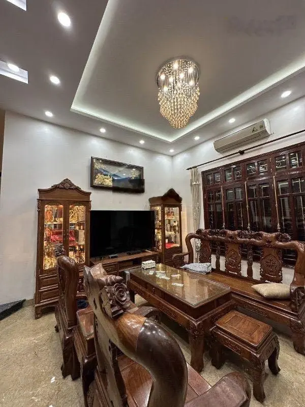Bán bất chấp! Phùng Chí Kiên, 2 ô tô tránh, vỉa hè, 20m ra phố, 2 thoáng, KD văn phòng, 82m2*5T