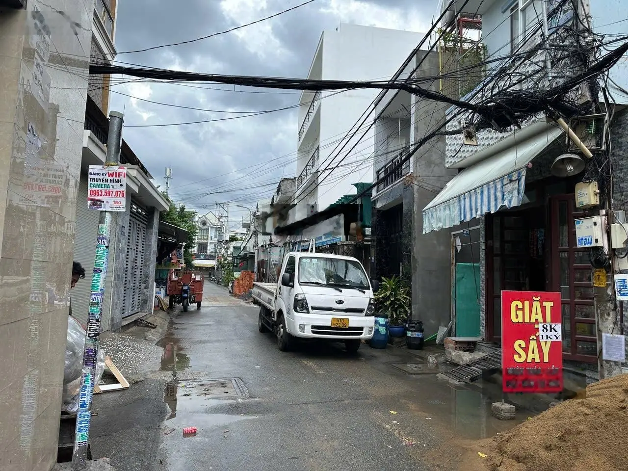 Cần tiền bán nhà đường nhựa xe tải 5,3x14,8=74m2, giá bán nhanh 4,3tỷ. LH: 0916827788