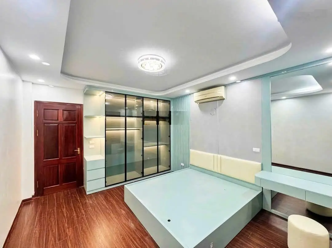 Hót hàng hiếm có khó tìm bán nhà xã đàn 1 nhà ra phố ôtô đỗ cửa nhà có vị trí cực đẹp cacfe cạnh