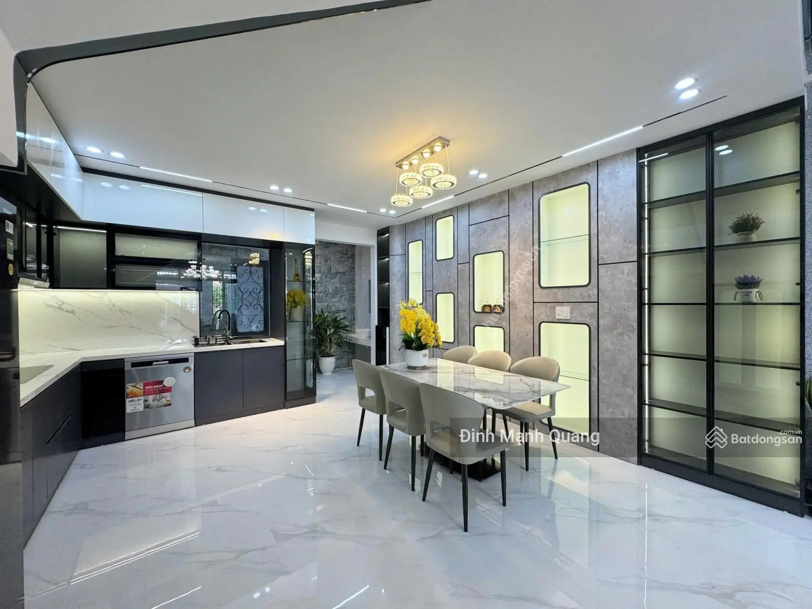 Hiếm có khó tìm, Phú Thượng Tây Hồ. 50m2, 5 tầng, nhà đẹp ở ngay, 7.7 tỷ.
