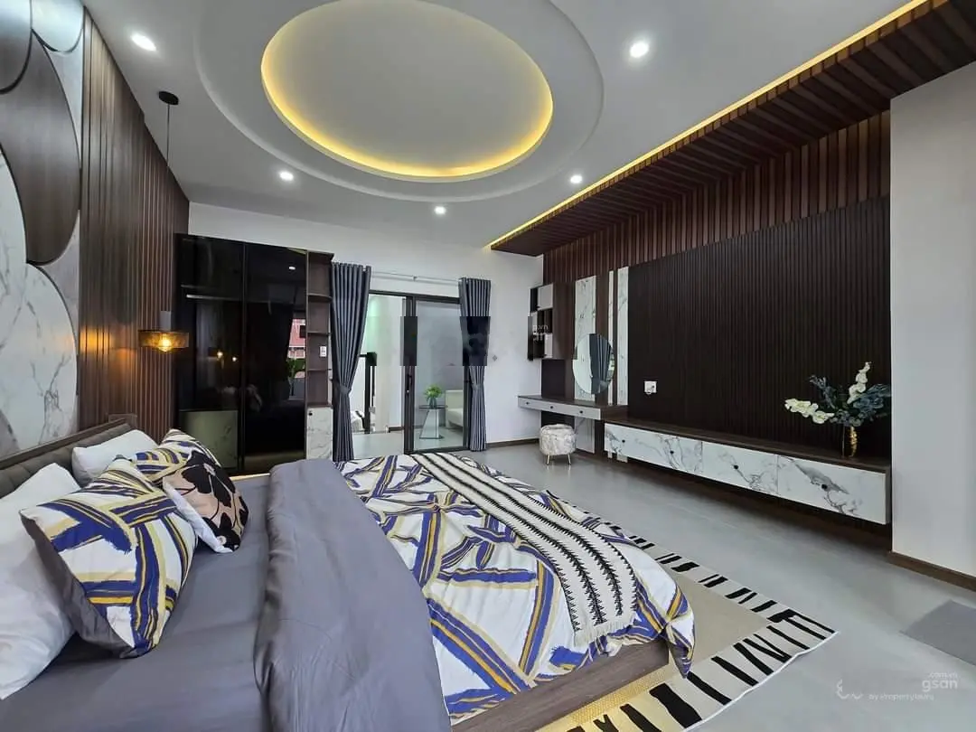 Bán nhà 3 tầng Hòa Phú, Hòa Minh, gần biển