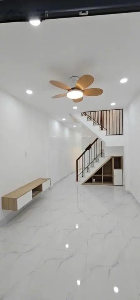 Nhà 2 mặt hẻm đường Trương Minh Ký 38,5m2 trong khu Giáo Xứ, sổ riêng chính chủ