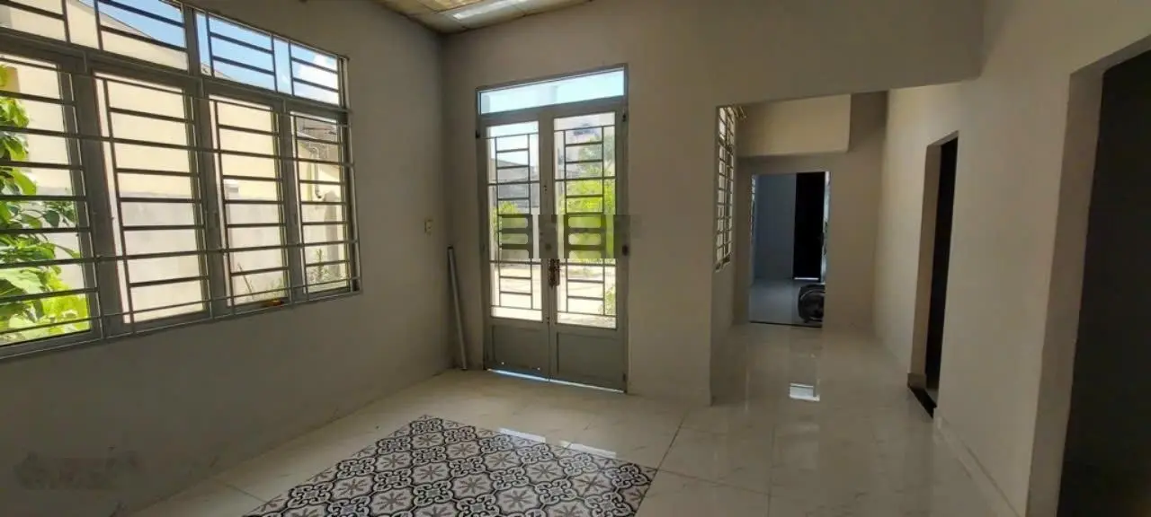 Nhà bè - 301m2 - full thổ cư - SHR - ngay chợ Bà Chòi