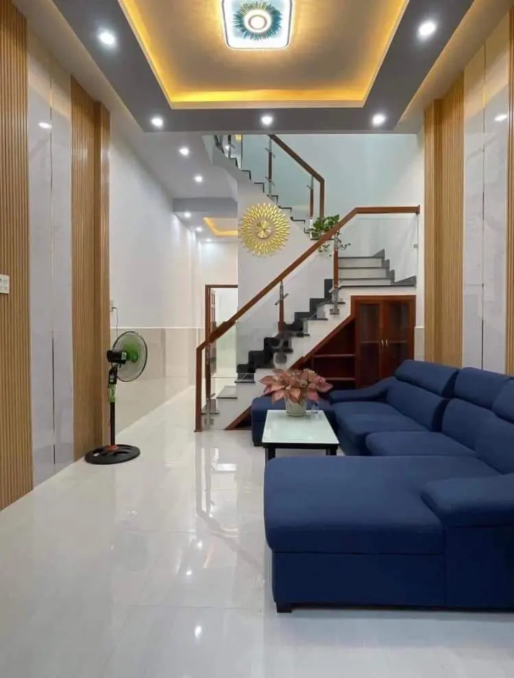 NHÀ BÁN BAO SANG TÊN HSR MT BÌNH TRƯỜNG ,BÌNH CHÁNH 64.8M2/620TRIỆU
