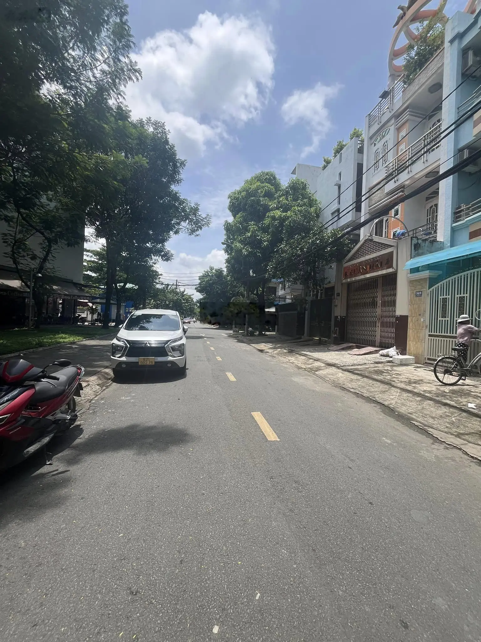 Bán nhà MT đường Số 24, khu Tên Lửa , 4.5 x 20m, 3.5 tấm, giá 12.5 tỷ.nhà đẹp giá tốt